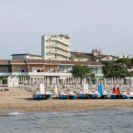 Ferienhaus Sea Front Garden Lido di Jesolo