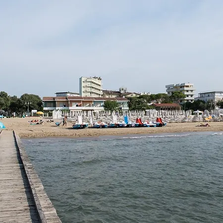 Ferienhaus Sea Front Garden *
